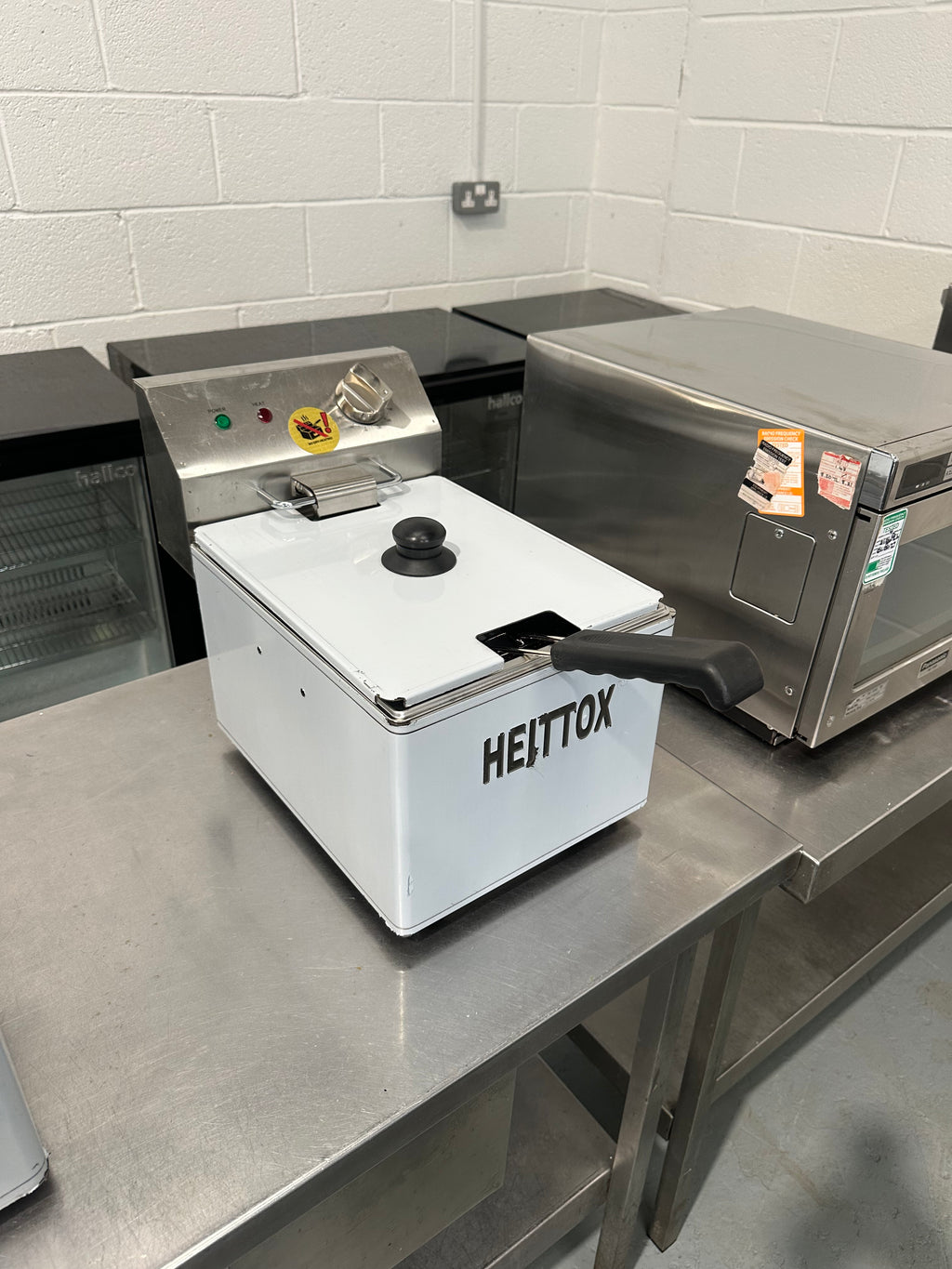 Tabletop Fryer 8L HEITTOX 13AMP