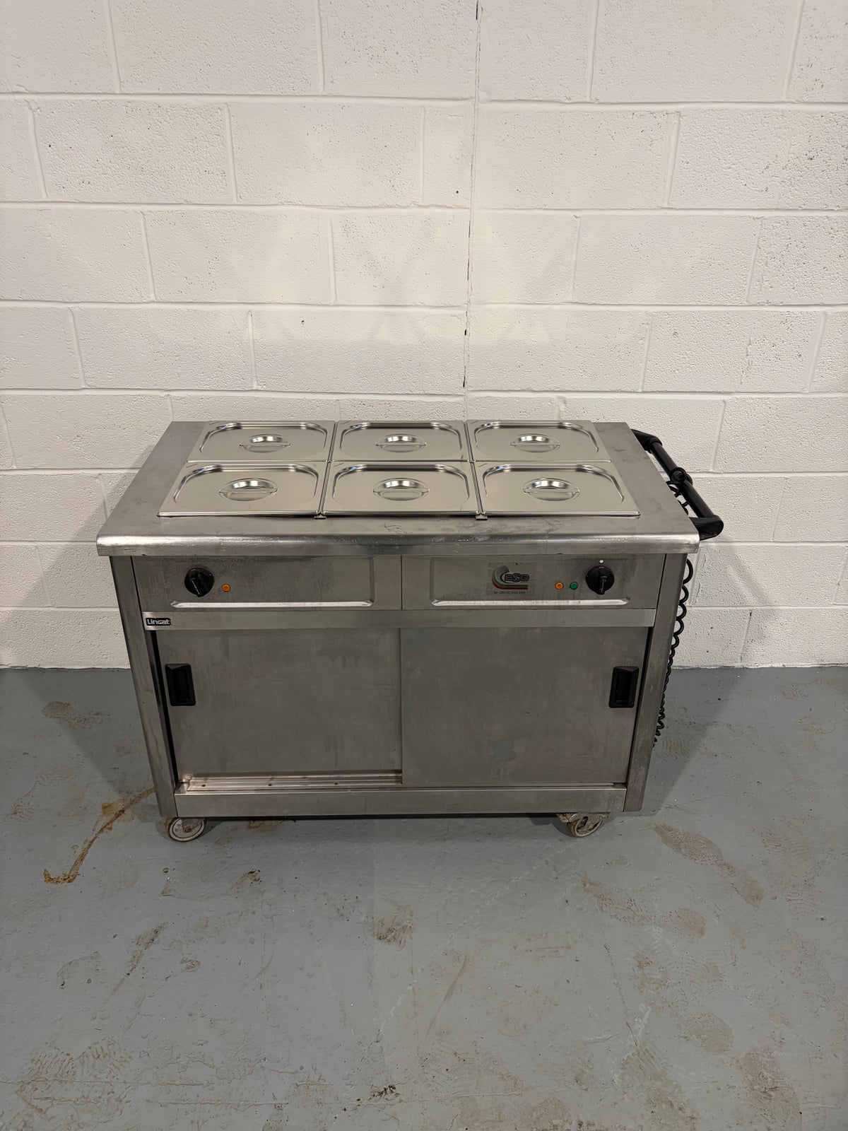 Lincat Hot Cupboard with Bain Marie Top 13AMP