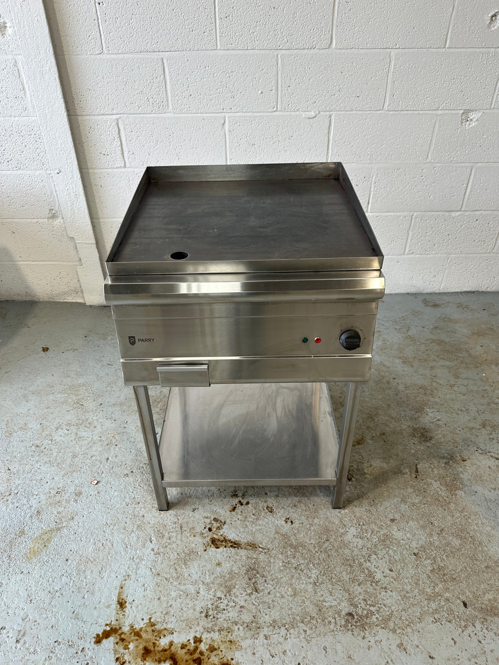 Parry Flat Top Griddle With Stand 13AMP