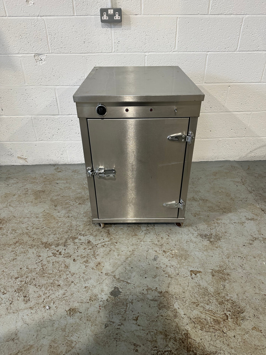Hot Cupboard 13AMP