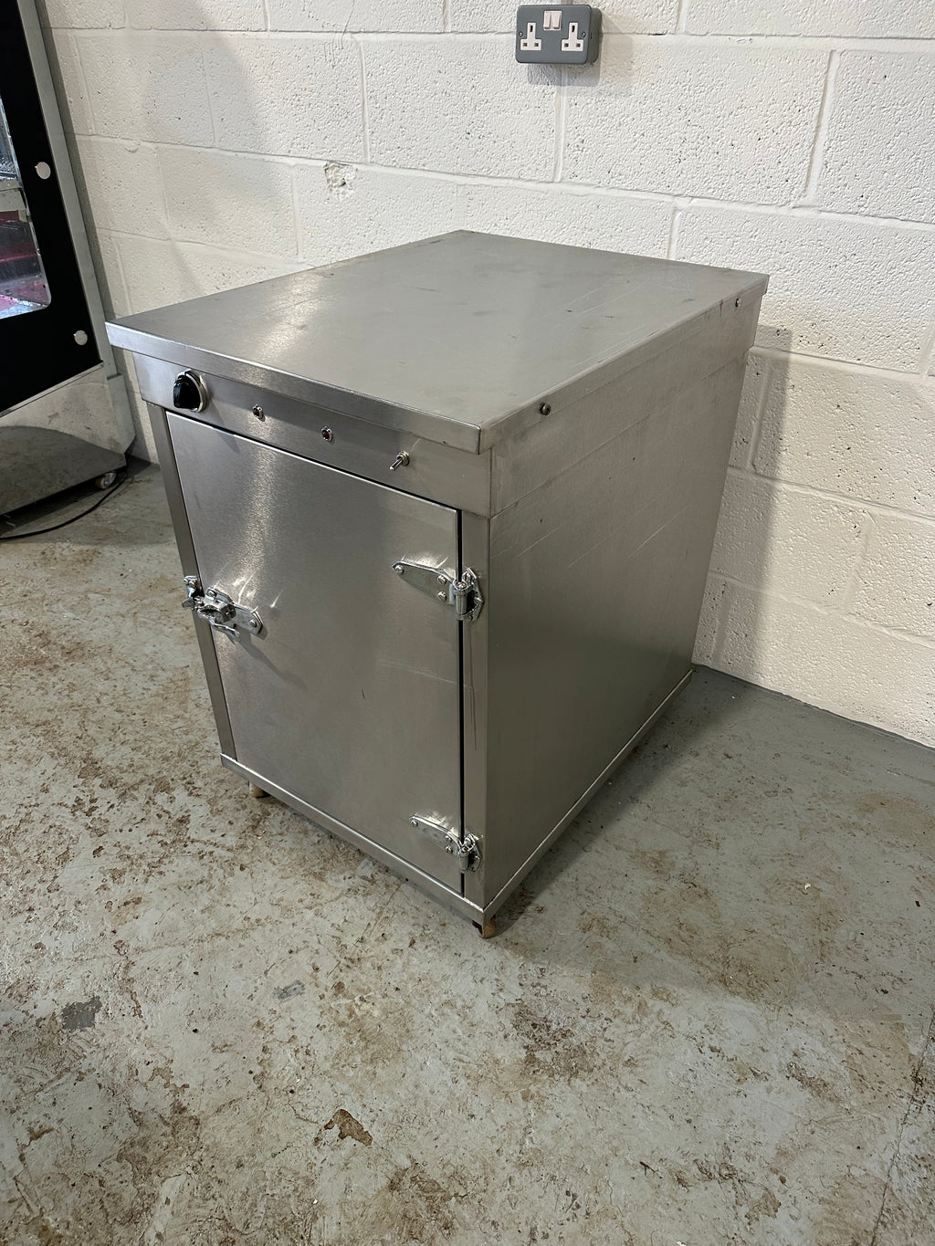 Hot Cupboard 13AMP
