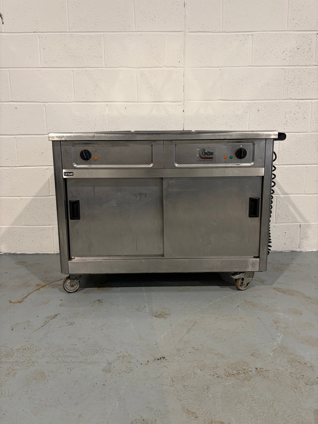 Lincat Hot Cupboard with Bain Marie Top 13AMP