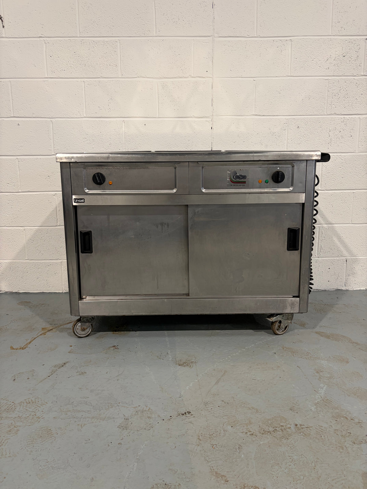Lincat Hot Cupboard with Bain Marie Top 13AMP