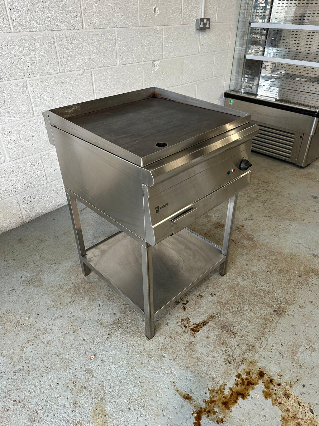 Parry Flat Top Griddle With Stand 13AMP