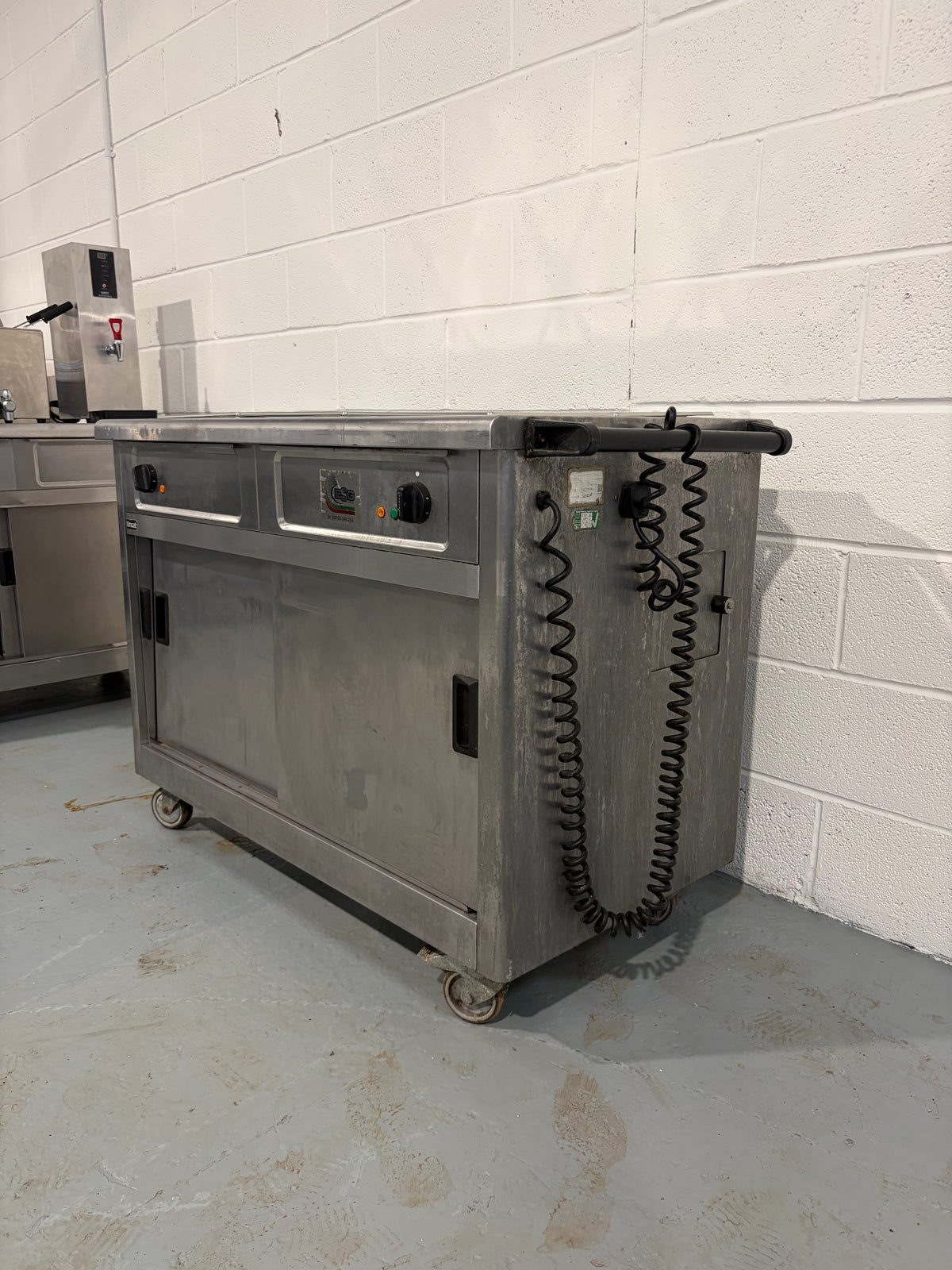 Lincat Hot Cupboard with Bain Marie Top 13AMP