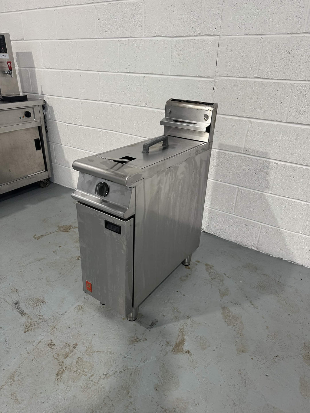 Falcon Dominator Free Standing Natural Gas Fryer G3830
