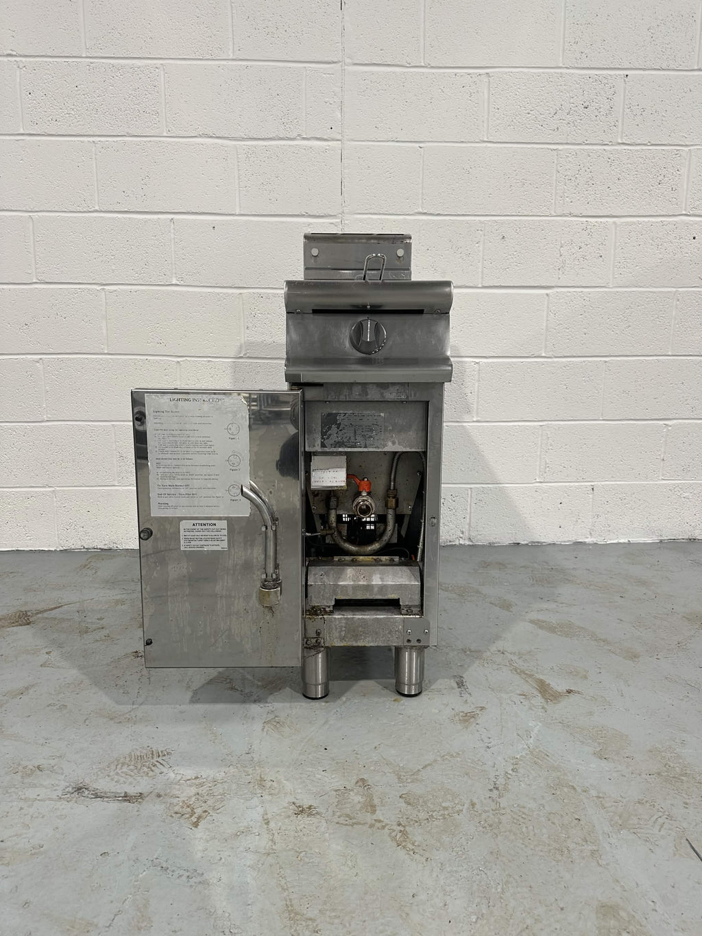 Falcon Dominator Free Standing Natural Gas Fryer G3830